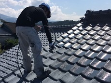 リビング亀沢で屋根外壁塗装できます！湧水町　霧島市　伊佐市　姶良市　えびの市で営業中!