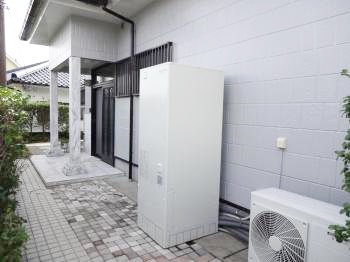 屋根外壁塗装なら 湧水町のリビング亀沢 伊佐市 霧島市 姶良市 えびの市